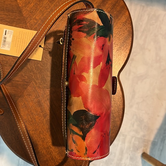 Patricia Nash Crossbody Shoulder bag NWT Floral multicolored hand painted print - Picture 5 of 13
